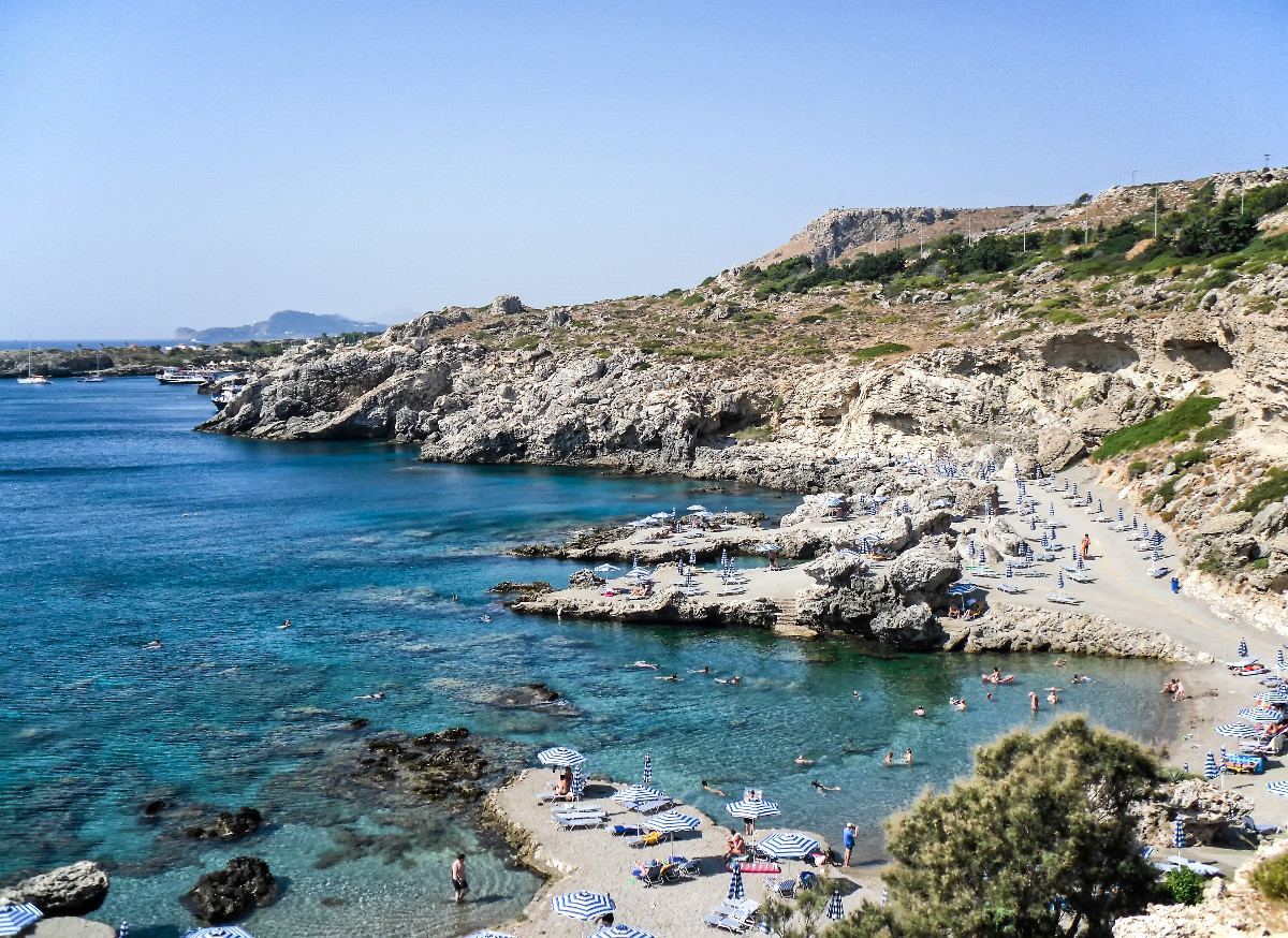 Hotel Kalithea Horizon Royal (Rhodos) - Meeresbucht mit Kiesstrand
