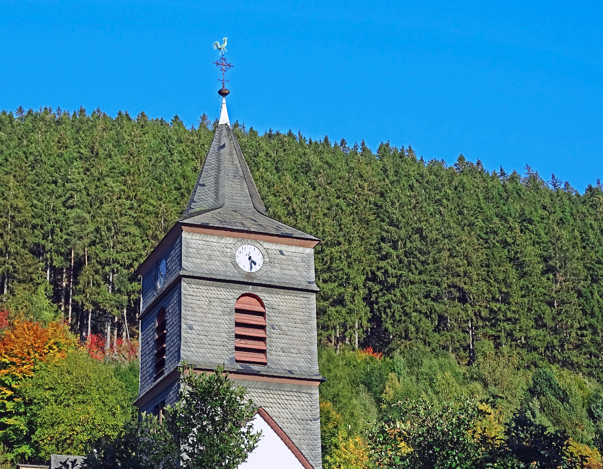 Turm einer ehemaligen Kirche in Willingen (Sauerland)