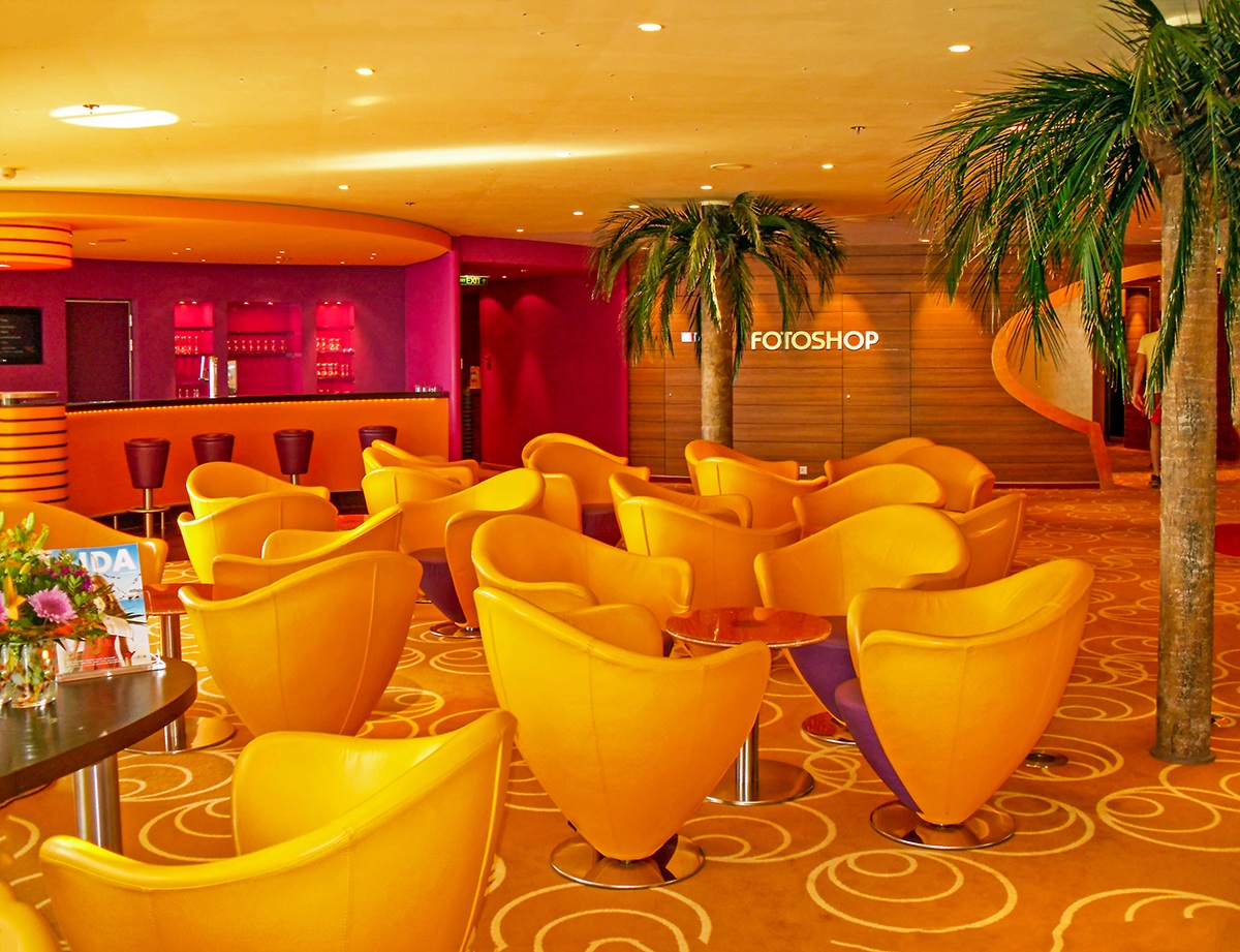 AIDAblu (AIDA Cruises) - Sunset Bar (Deck 10)