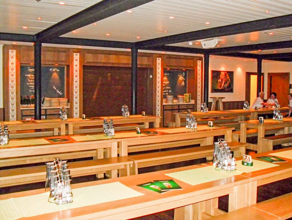 AIDAblu (AIDA Cruises) - Restaurant Brauhaus (Deck 10)