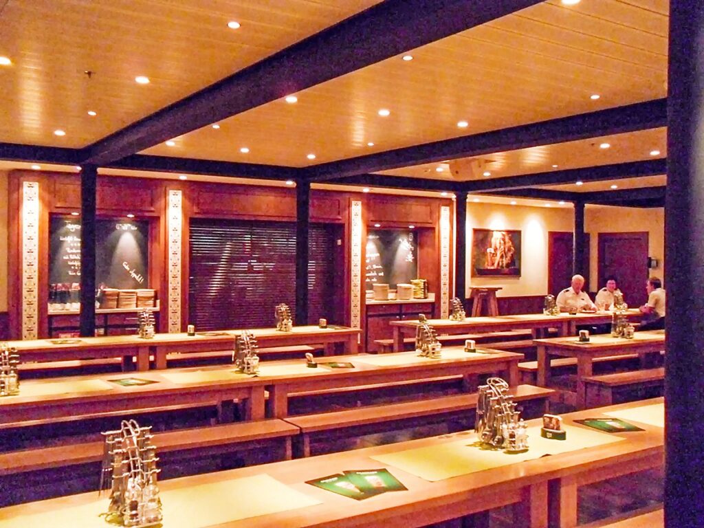 AIDAblu (AIDA Cruises) - Restaurant Brauhaus (Deck 10)
