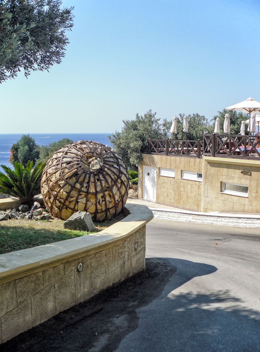 Hotel Kalithea Horizon Royal (Rhodos) - Weg hinab zum Strand