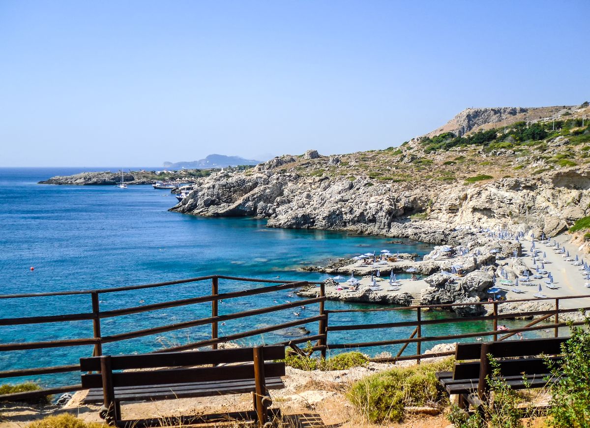 Hotel Kalithea Horizon Royal (Rhodos) - Meeresbucht mit Hotelstrand