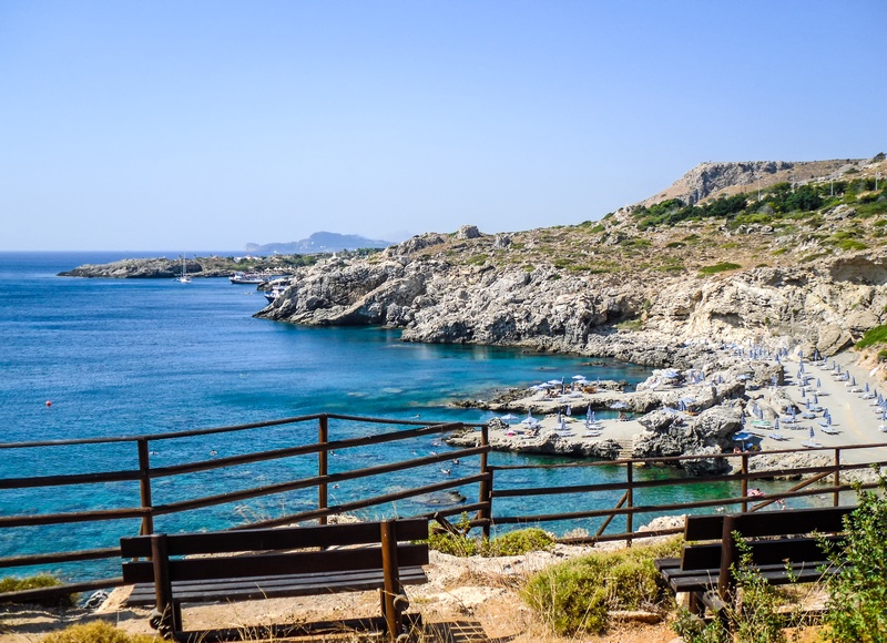 Hotel Kalithea Mare Palace (Rhodos) - Meeresbucht mit Hotelstrand