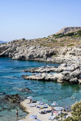 Hotel Kalithea Horizon Royal (Rhodos) - Meeresbucht mit Kiesstrand