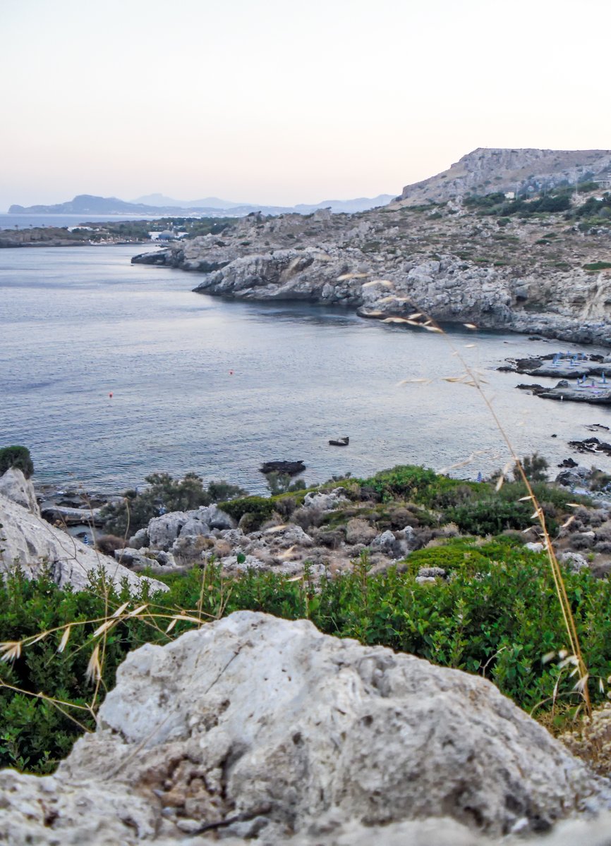 Hotel Kalithea Horizon Royal (Rhodos) - Felsküste unterhalb der Hotelanlage