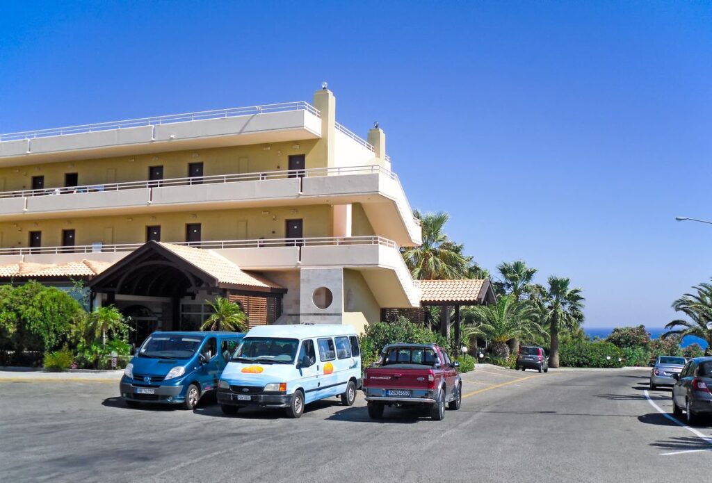 Hotel Kalithea Mare Palace (Rhodos) - Parkplatz